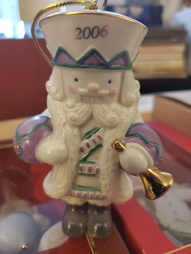 Lenox ornament 2006 nut - 2006,