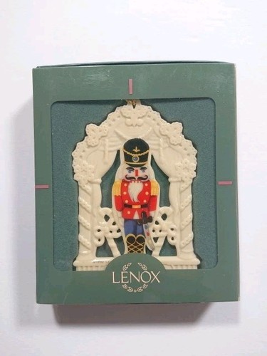 Lenox the nutcracker 1992 - nutcracker,