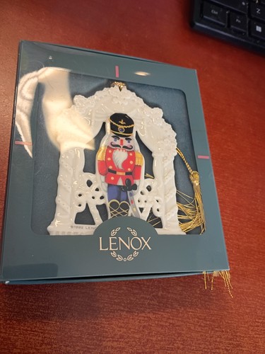 Lenox nutcracker christmas - lenox,