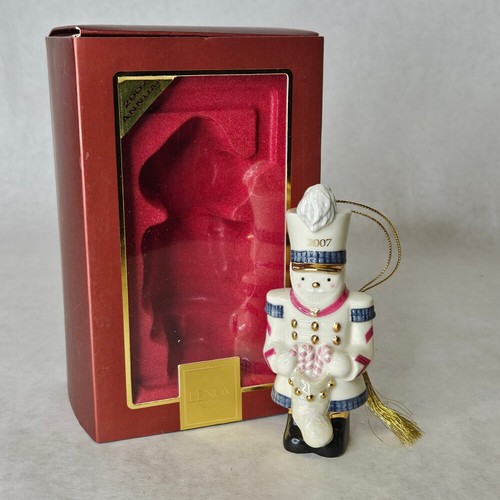 2007 lenox nutcracker - 2007,